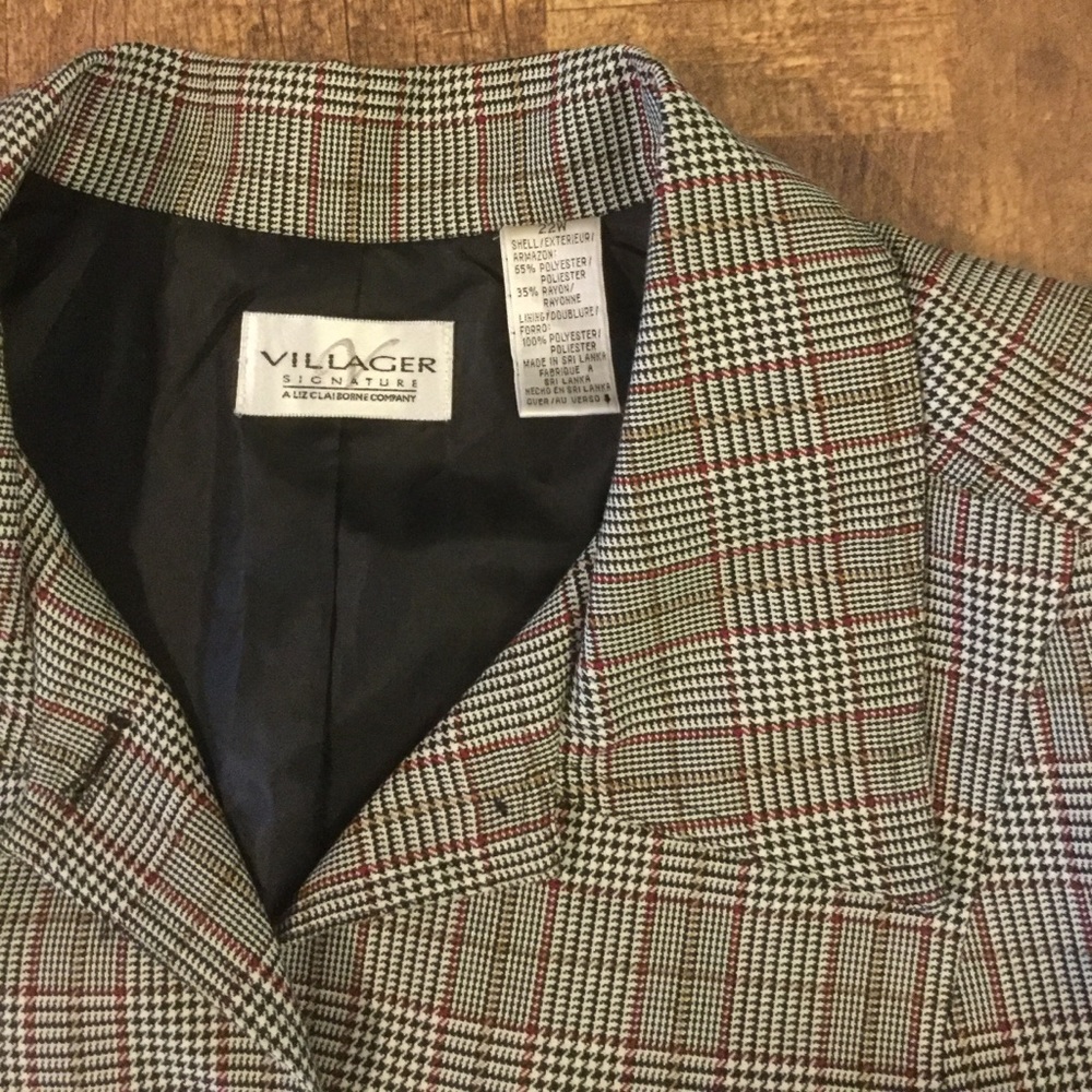 EUC 3/4 length jacket 22W black/white/red plaid